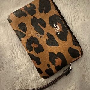 Coach Leopard Print Wristlet (saddle multi)